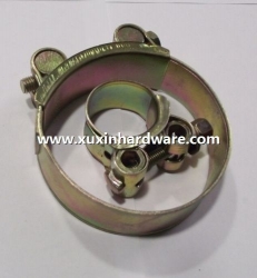 Unitary bolt hose clamp